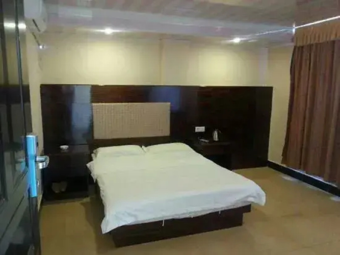 Fengkai Guanghui Business Hotel