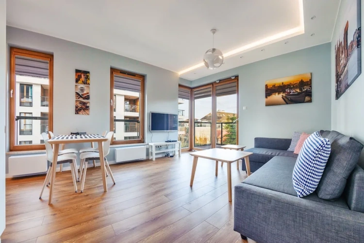 Apartment with balcony