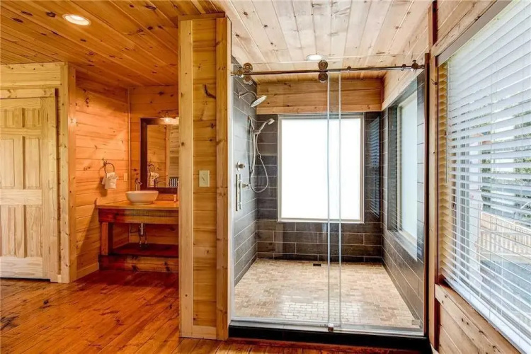 Mountain Splash 2 Bedroom Home with Private Pool
