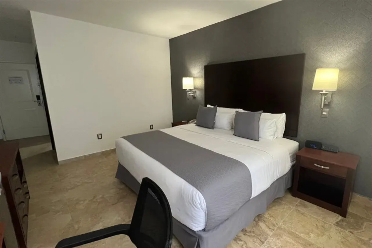 La Quinta by Wyndham Reynosa