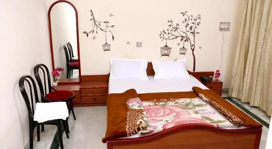 Hotel Maheshwari