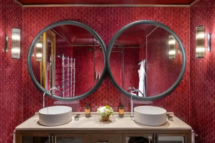 Standard Suite