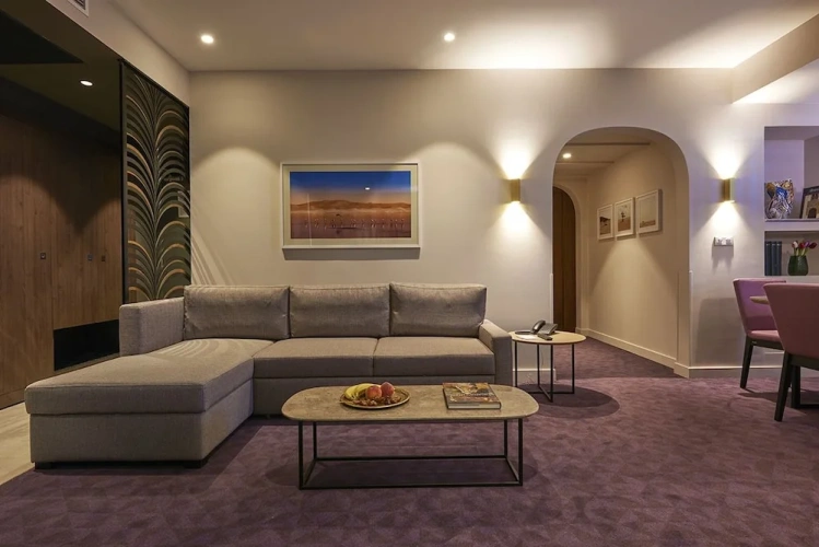 1 Bedroom Suite