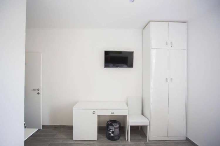 Nirvana Rooms & Apartments