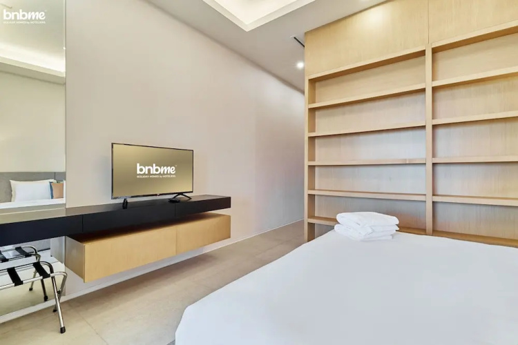 2B-AnantaraNorth-802P by bnbmehomes