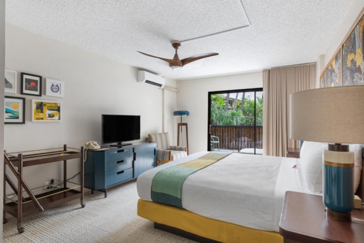 Standard room with balcony and with view