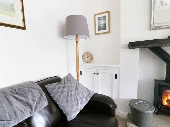 3 Overlands, Settle