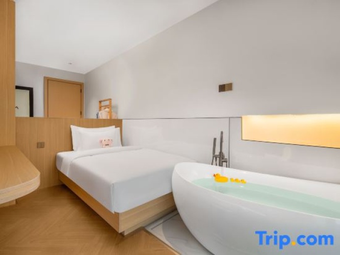 Family Suite with balcony and with sea view
