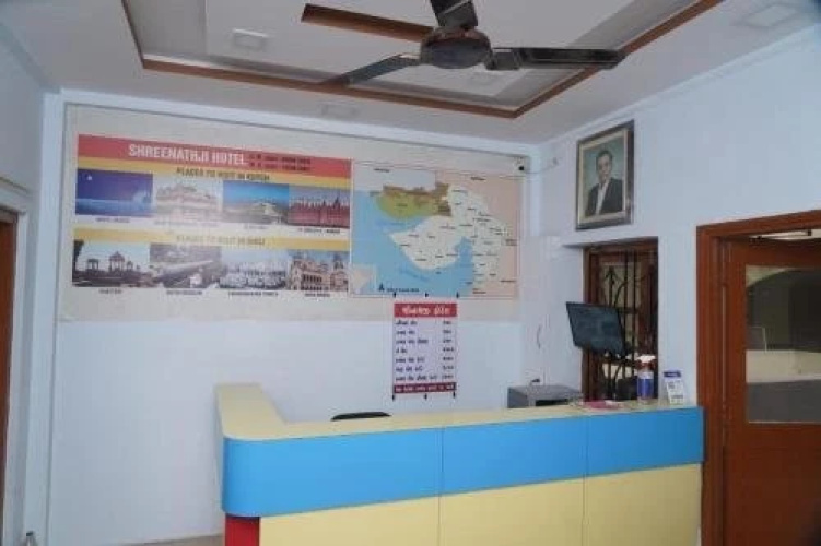 OYO 82356 Hotel Shreenathji