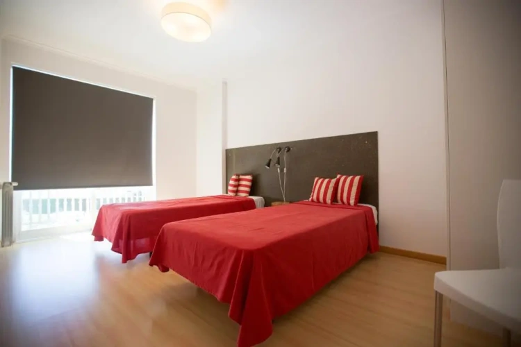 2 Bedrooms Apartment