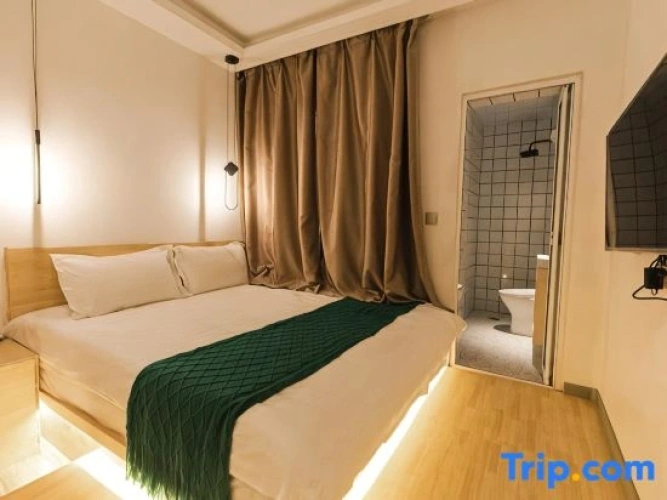 Bed in Dorm (female dorm)