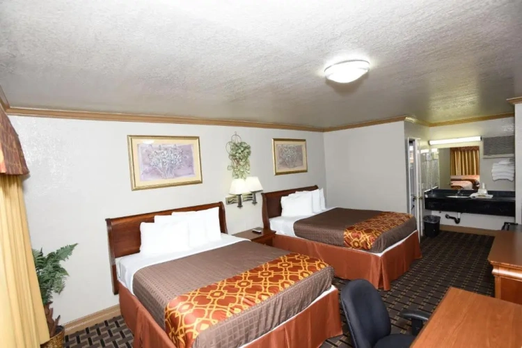 Standard Quadruple room