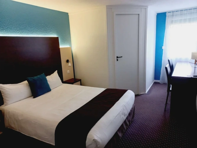 Economy room