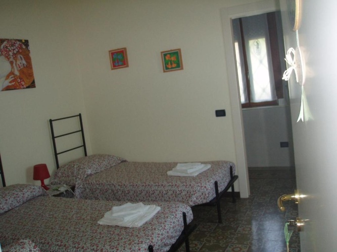 Standard Triple room with view
