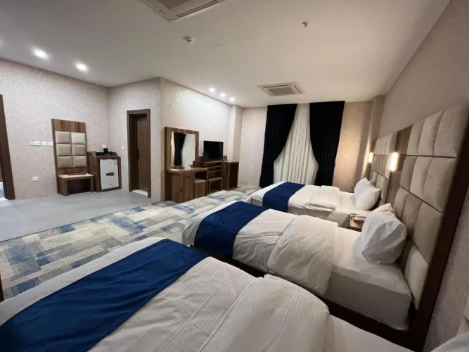 Standard Triple room