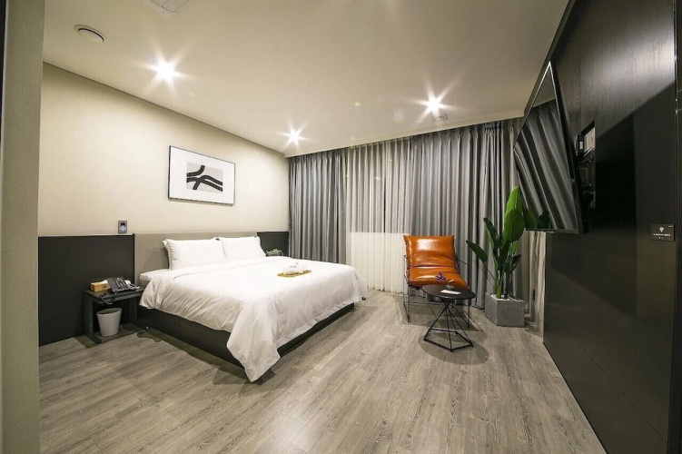Epoche Hotel
