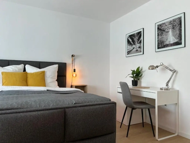 2 Bedrooms Apartment