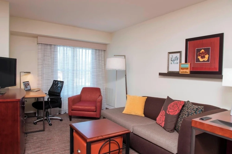 1 Bedroom Suite