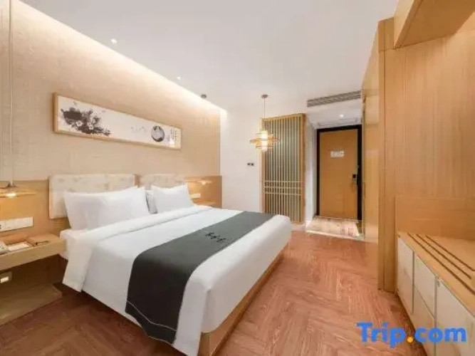 Standard Double room with view