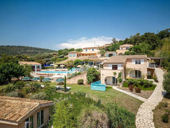 Splendid Flat in Provencal Villa 1br/3p