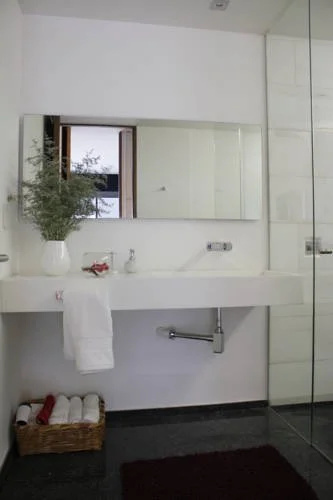 Exclusive Suite with Pool Well Located