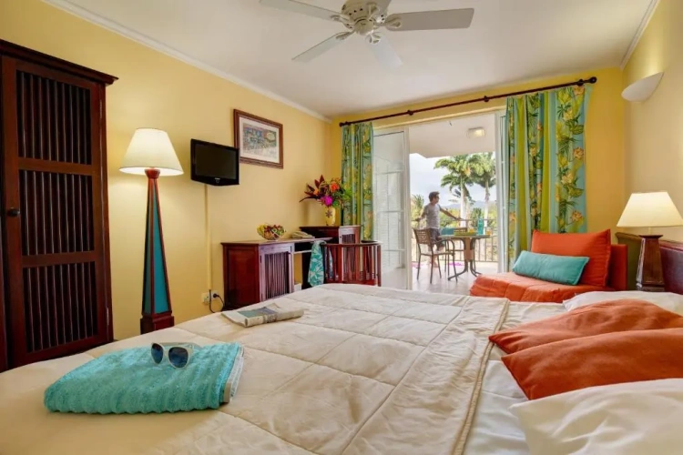 Studio with sea view