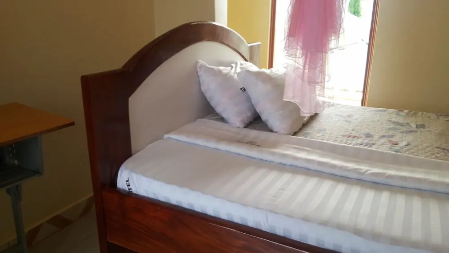 Lira Tasha Hotel