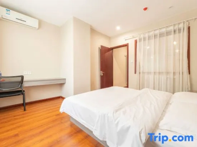 Quadruple Suite