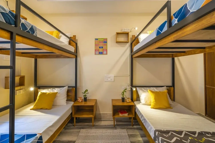 Bed in Dorm