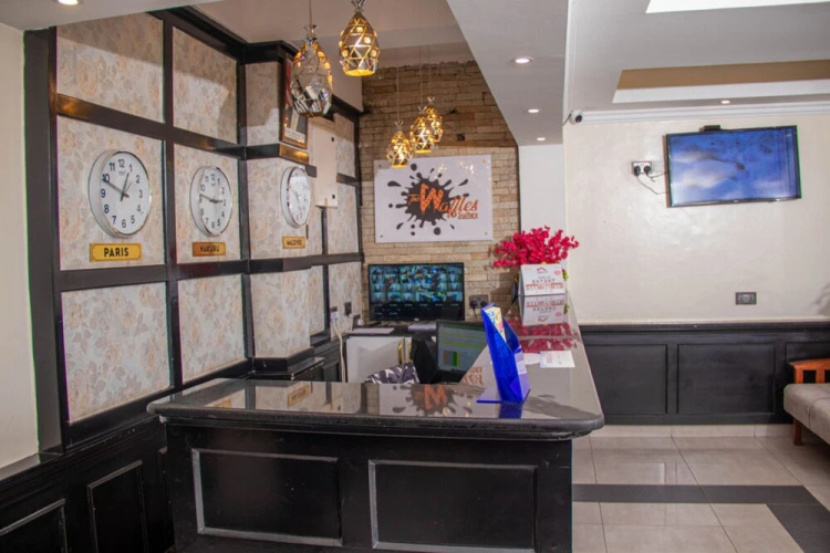 Waffles Suites