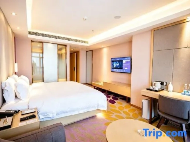 Standard Double room with view
