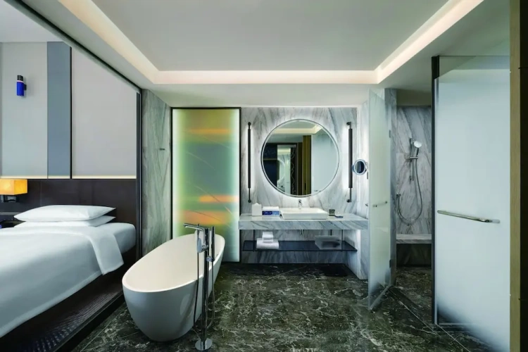 Executive Double room with lake view