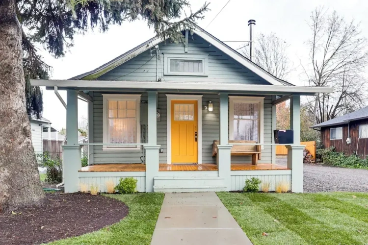2 Bedrooms Cottage