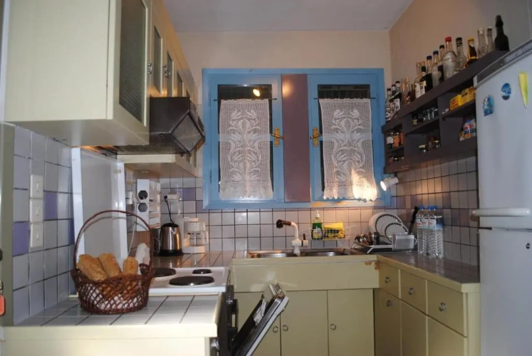 4 Bedrooms Cottage
