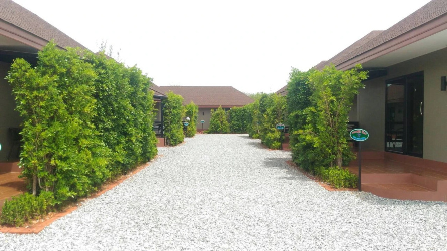 Donsak Ville