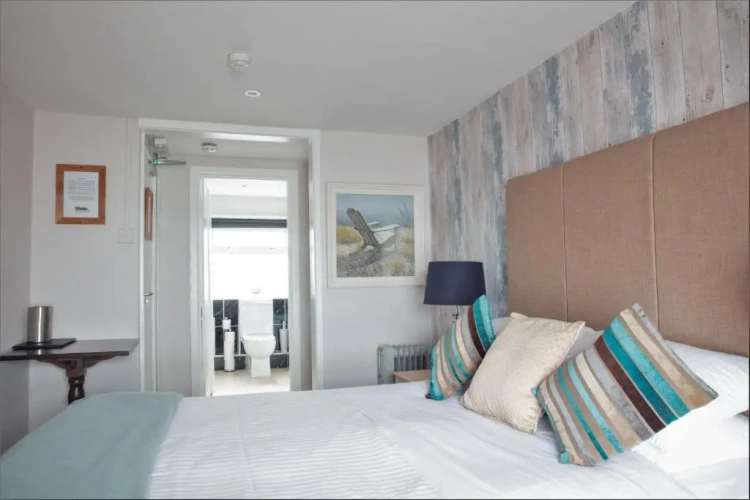 Standard Double room with view