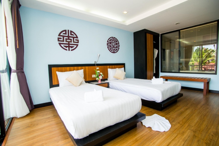 Deluxe room with balcony