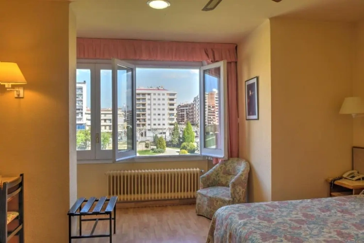 Standard Double room with view