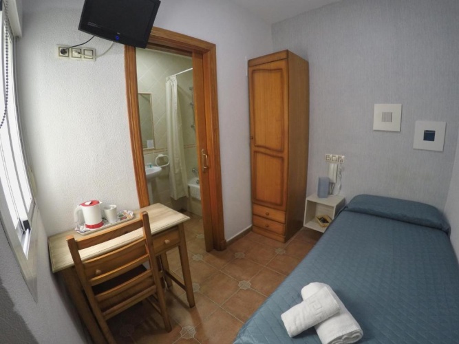 Standard Single room