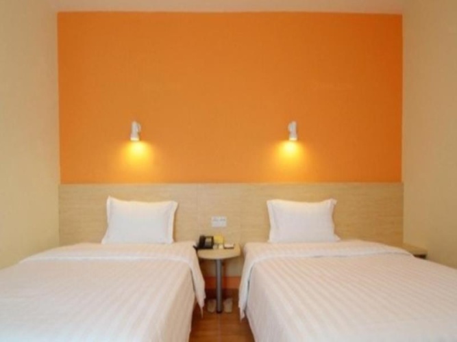 Standard Double room with city view