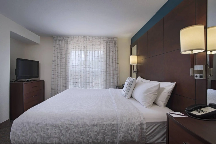 2 Bedrooms Suite