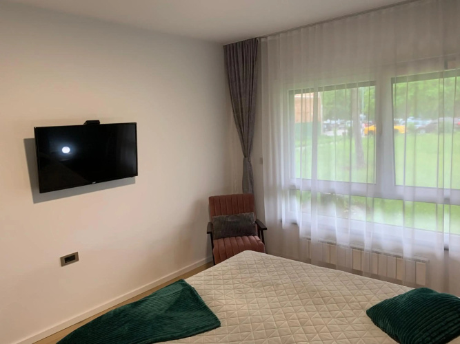 Park Lake Suite
