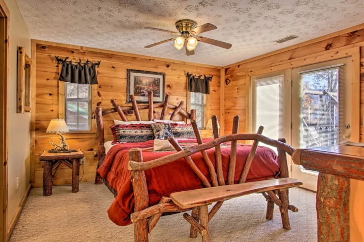 Cabin w/ Breathtaking Views, Pool Access & Theater