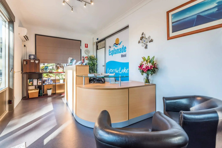 The Esplanade Motel