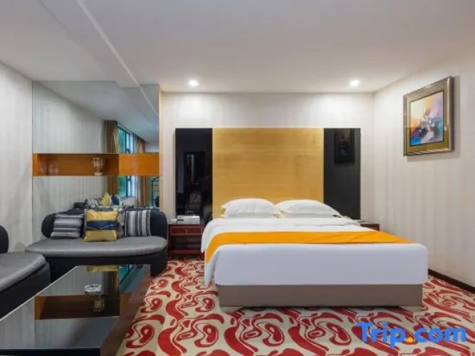 Sextuple Suite