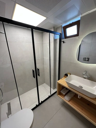 Deluxe Double Suite