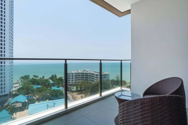 Baan Plai Haad by Favstay
