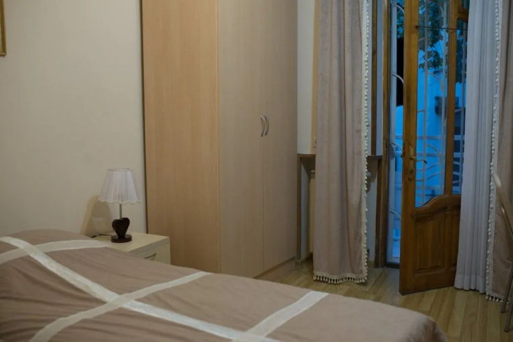 Arta Hotel