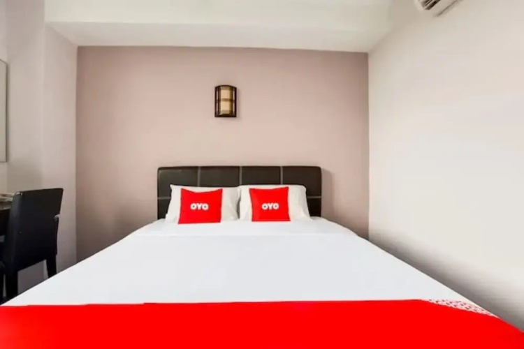 988 Hotel