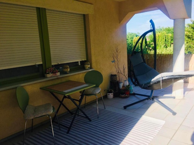 2 Bedrooms Cottage